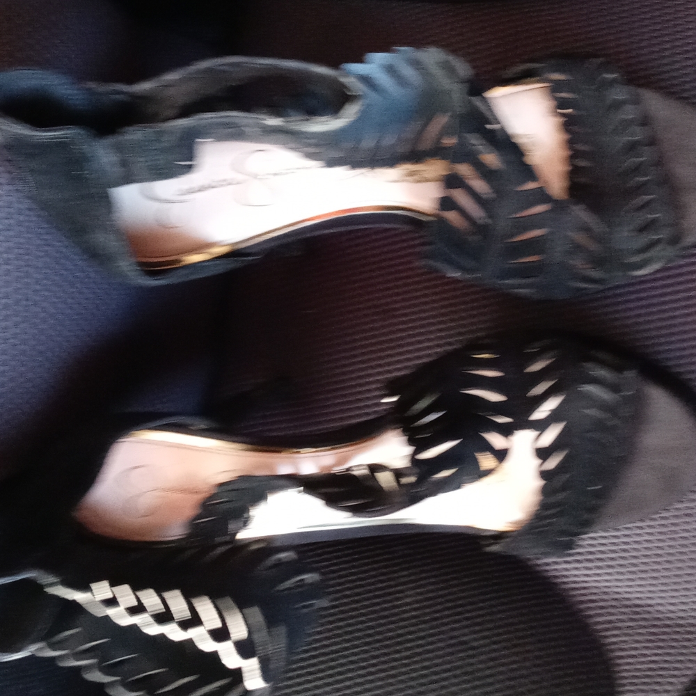 Jessica Simpson black suede 6 inch heels 9 1/2 M
